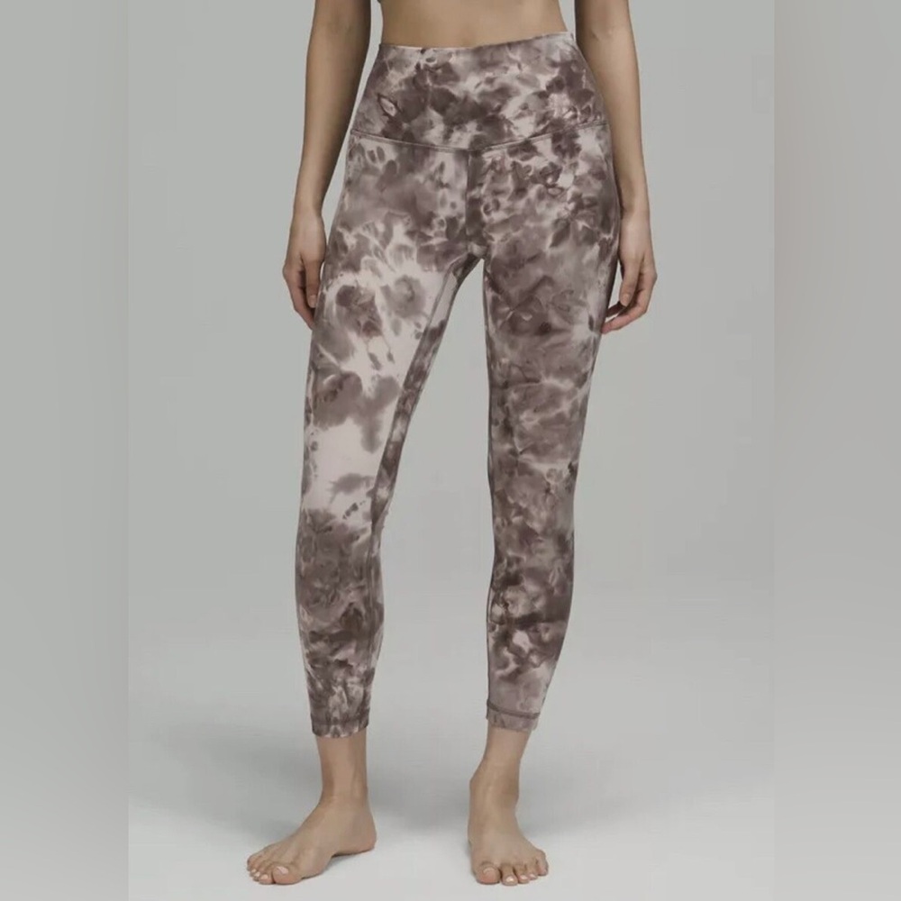 Lululemon Align HR Crop 23”